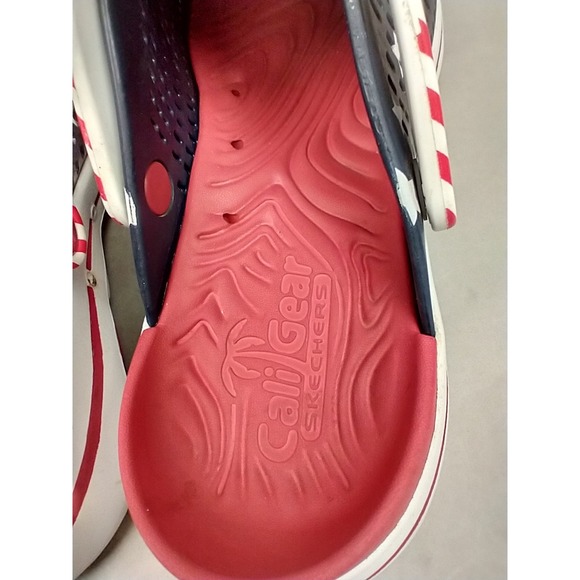 Skechers Cali Gear Women's Stars And Stripes Red-White~Blue Clogs Size 7 - Picture 11 of 12